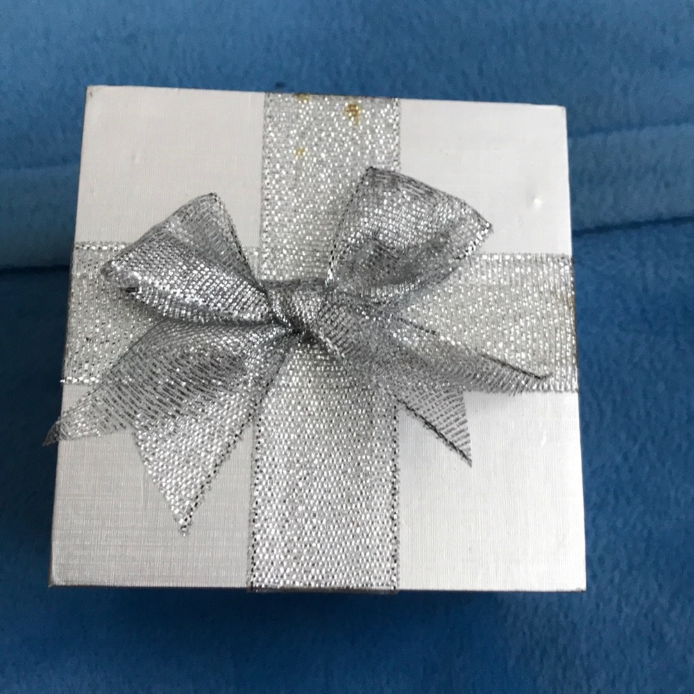 Watch - Picture 2 of 3